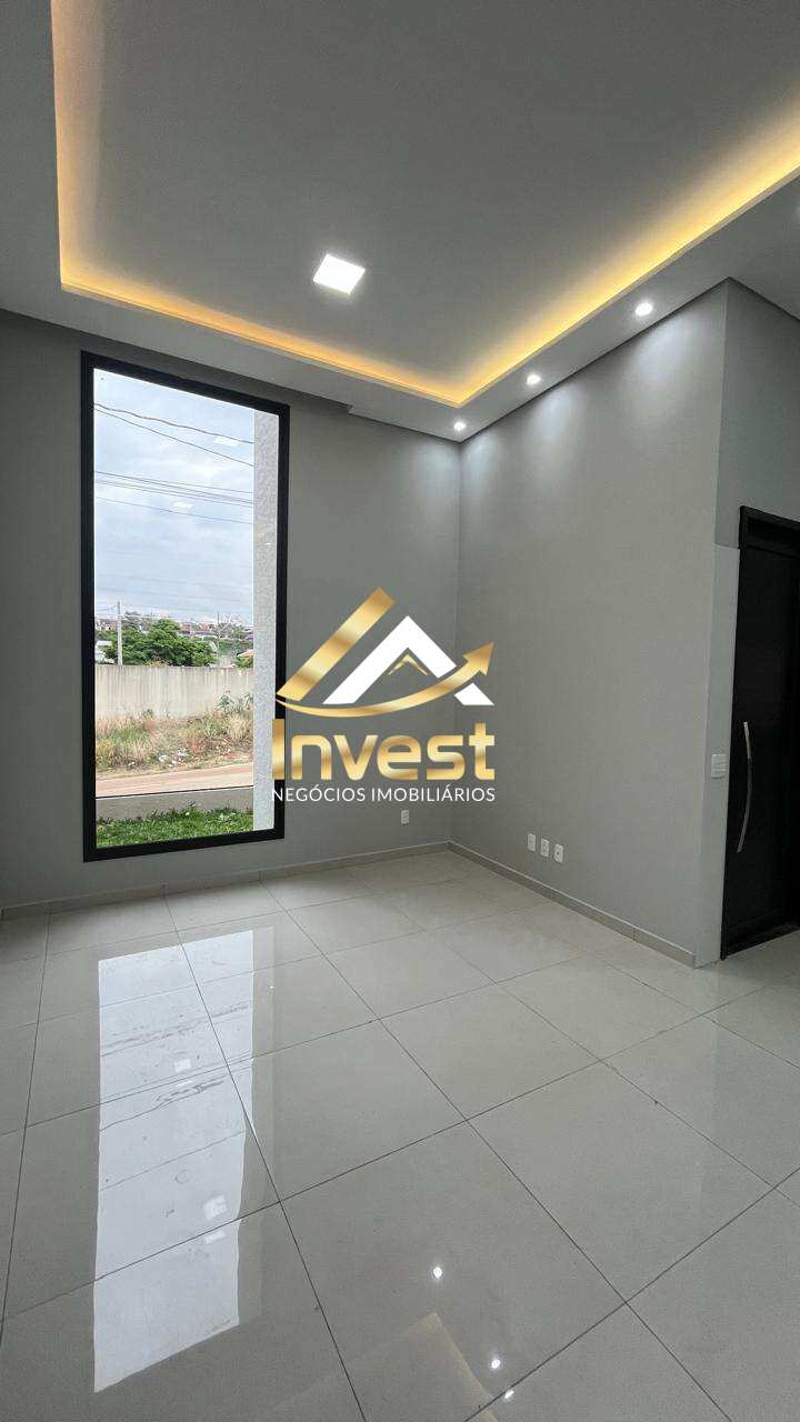  - Belíssima casa térrea 3 quartos sendo 1 suíte com espaço nos fundos e passagem lateral