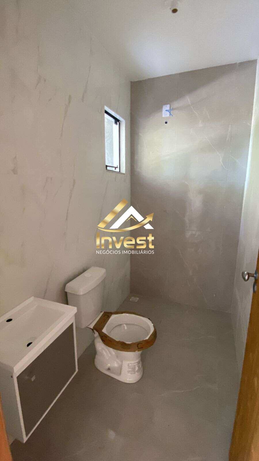  - Casa 2 quartos com garagem coberta