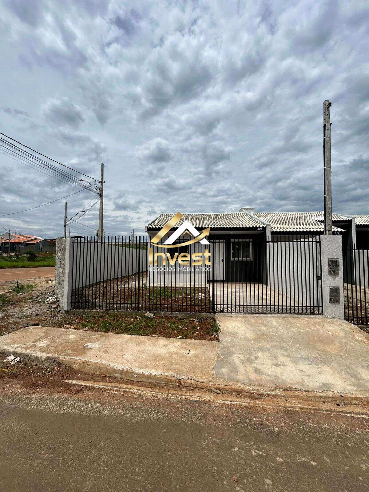 Casa à venda com 2 quartos, 54m² - Cará-Cará,Ponta Grossa