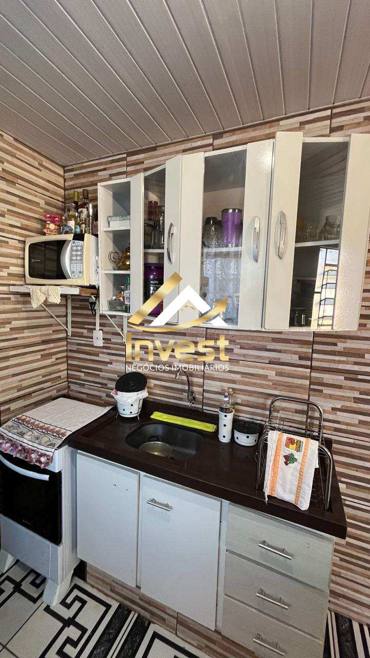  - Casa individual no Colônia Dona Luiza - Jardim Cerejeiras - Amplo terreno