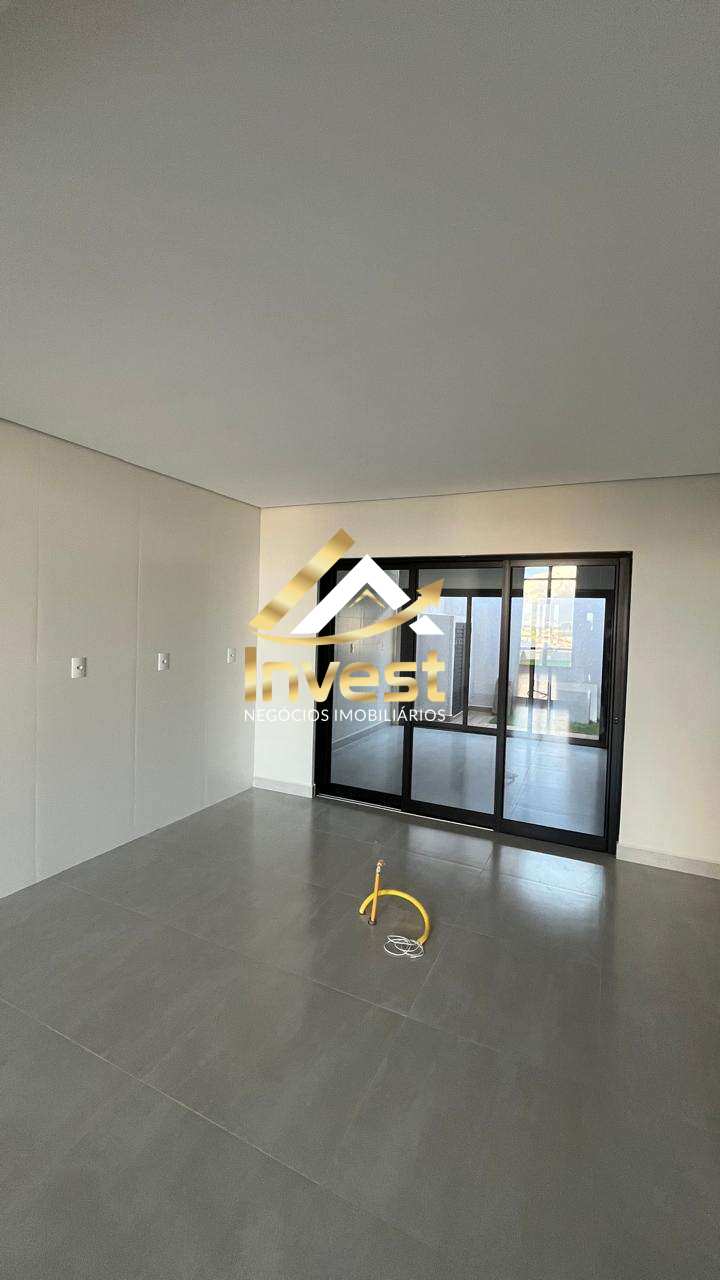  - Casa térrea em condomínio fechado - 3 quartos sendo 1 suíte e 2 vagas de garagem coberta - OPORTUNIDADE