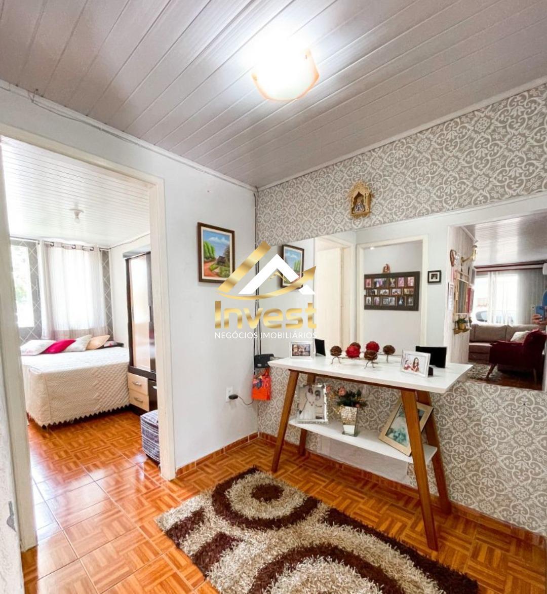  - Edícula, garagem coberta