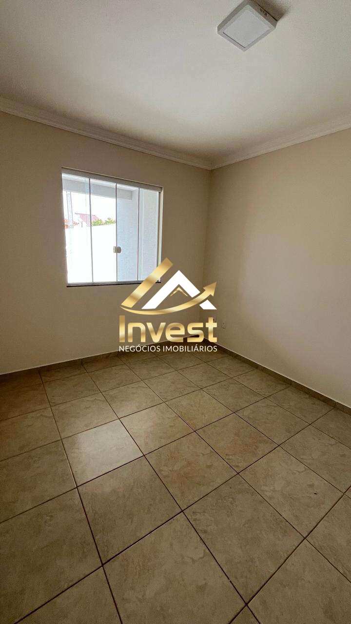 Casa à venda com 2 quartos, 55m² - Cará-Cará,Ponta Grossa