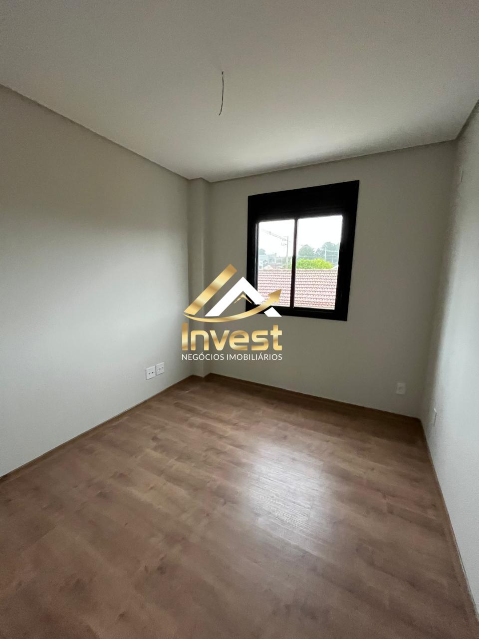 Sobrado à venda com 3 quartos, 97m² - Chapada,Ponta Grossa